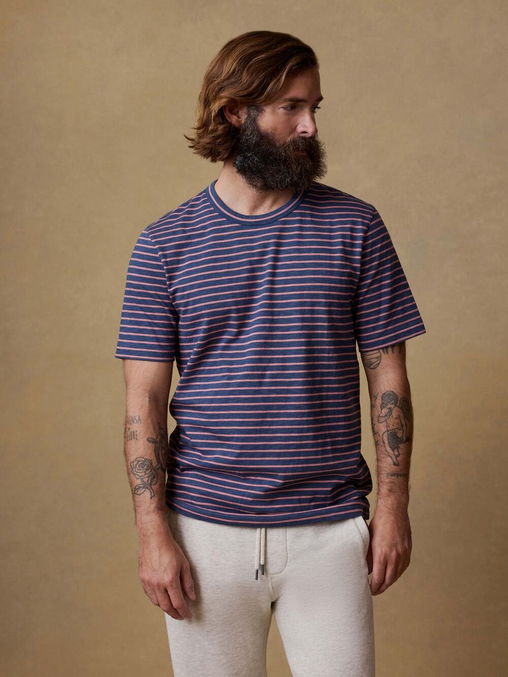 Faherty Short Sleeve Organic Cotton Sunwashed Blue Red Striped Crew Neck Tee XL